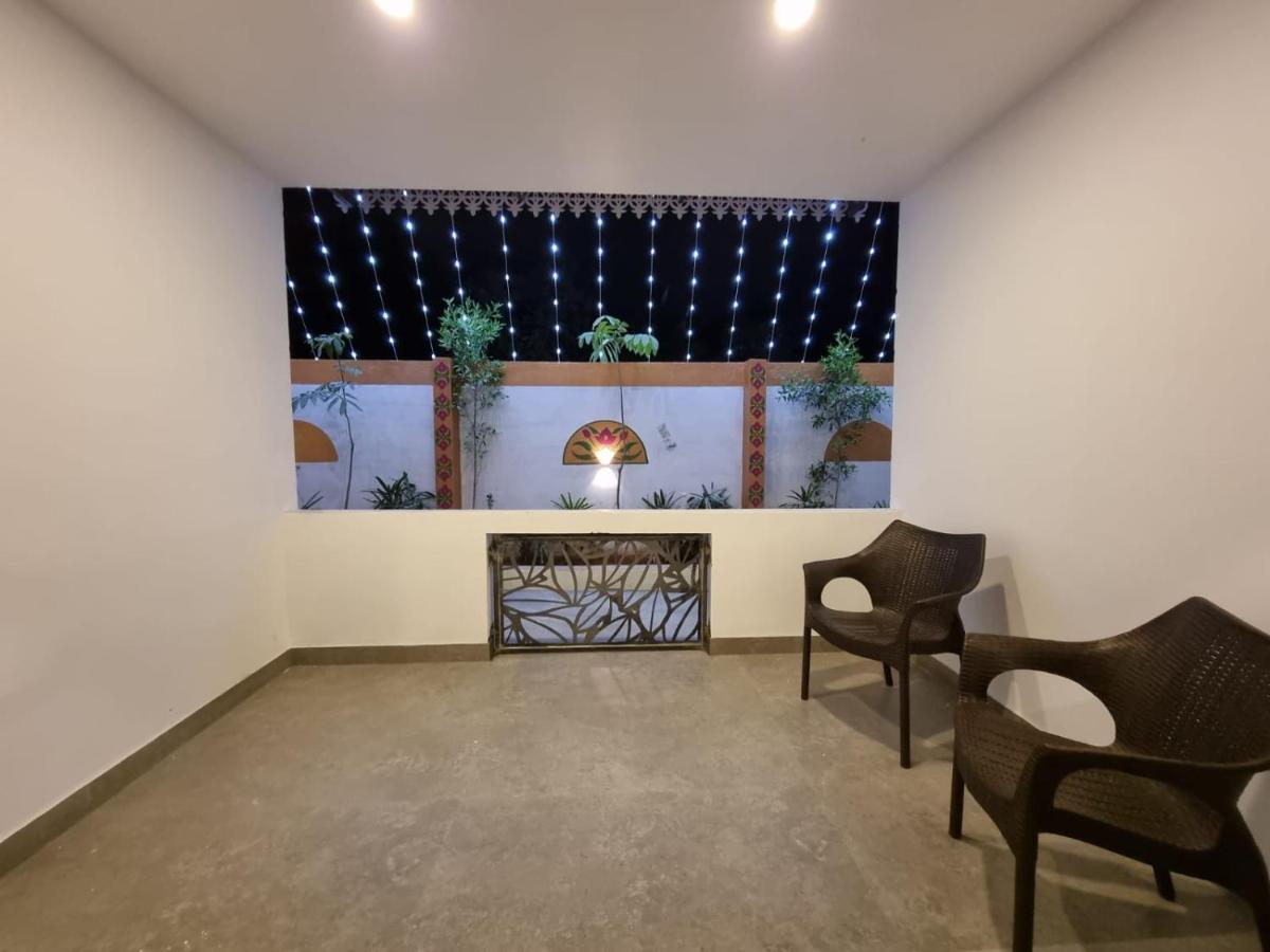 D Wayfarer Inn Resort 埃罗德 外观 照片