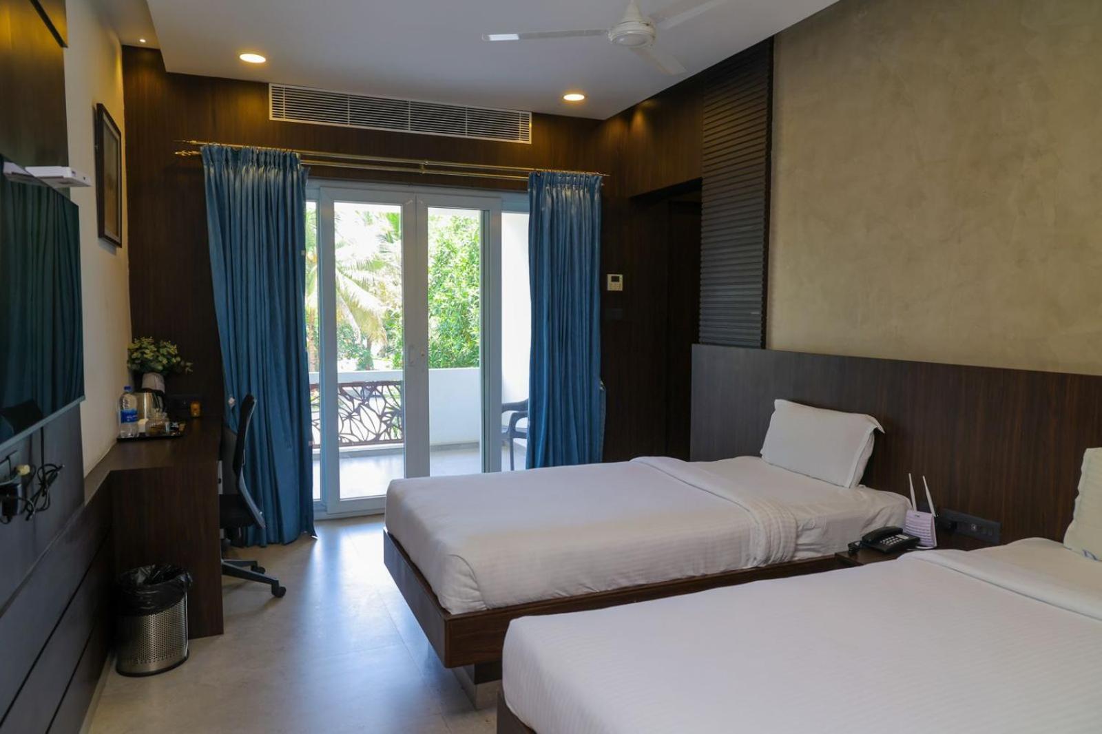 D Wayfarer Inn Resort 埃罗德 外观 照片