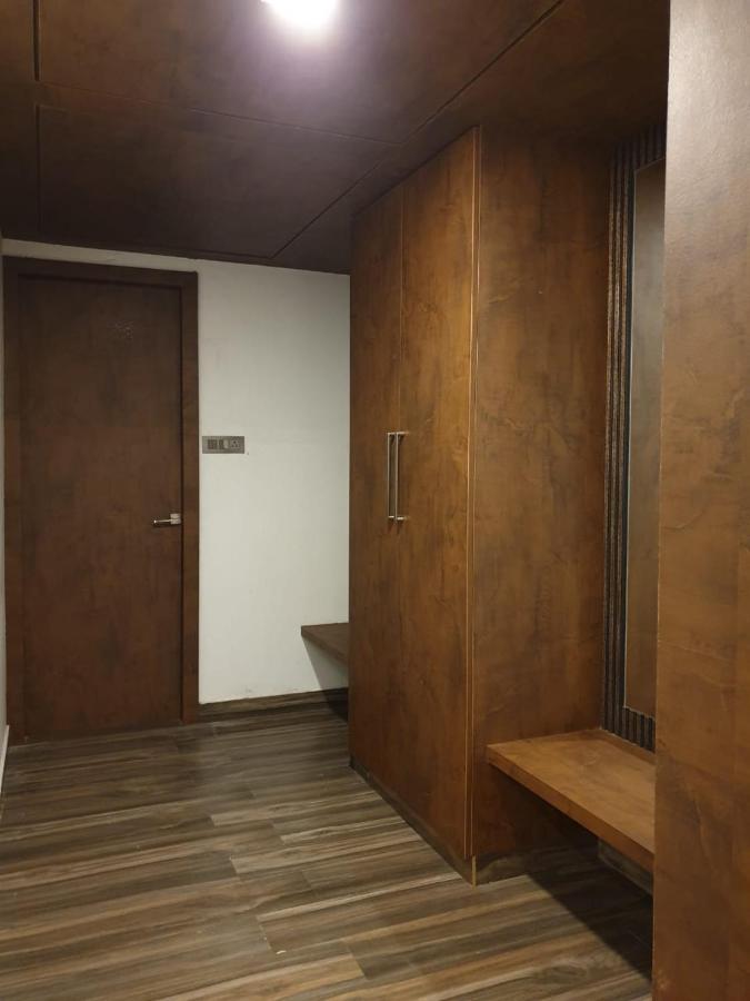 D Wayfarer Inn Resort 埃罗德 外观 照片